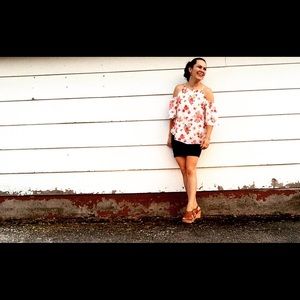 Meet your Posher, Ariana